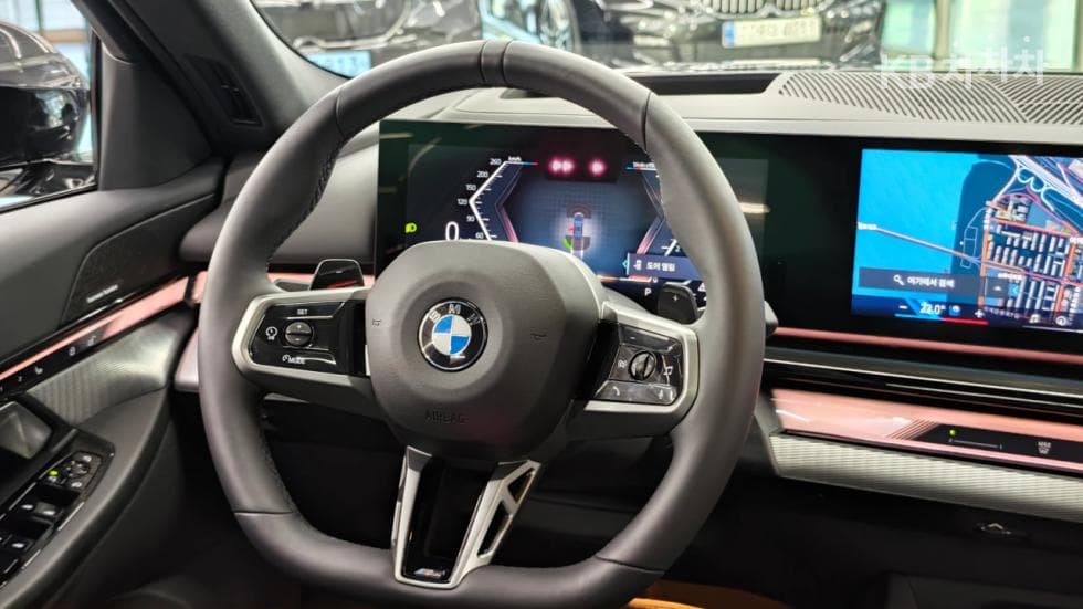 BMW Нов5 Серия(G60)520i M Sport - 12