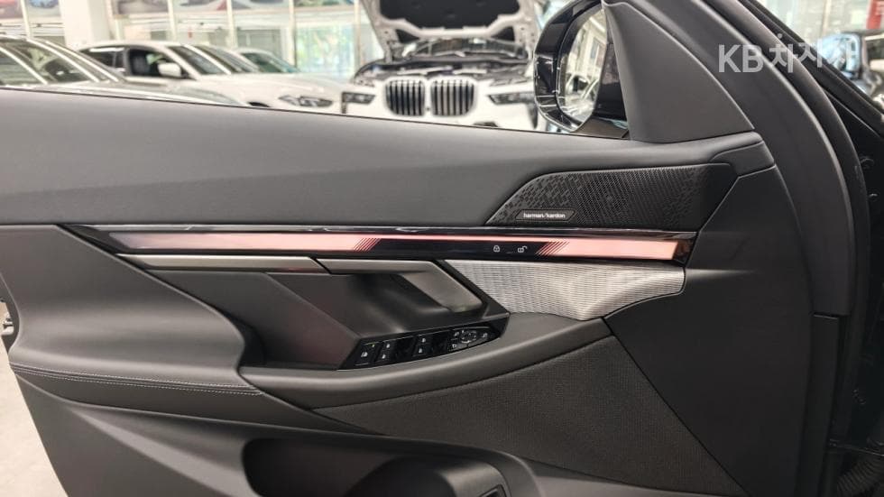 BMW Нов5 Серия(G60)520i M Sport - 16