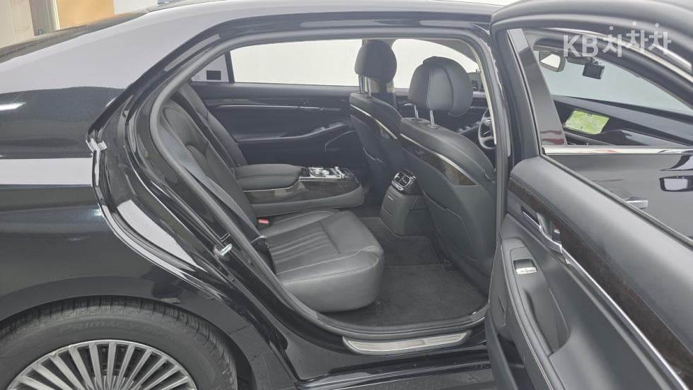 Genesis G903.8 GDi AWD Luxury - 11