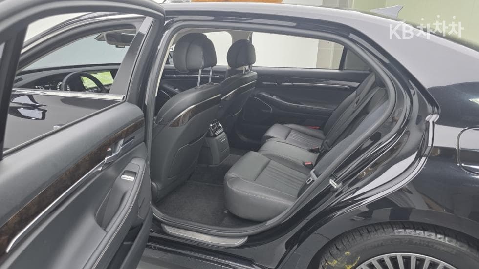 Genesis G903.8 GDi AWD Luxury - 17