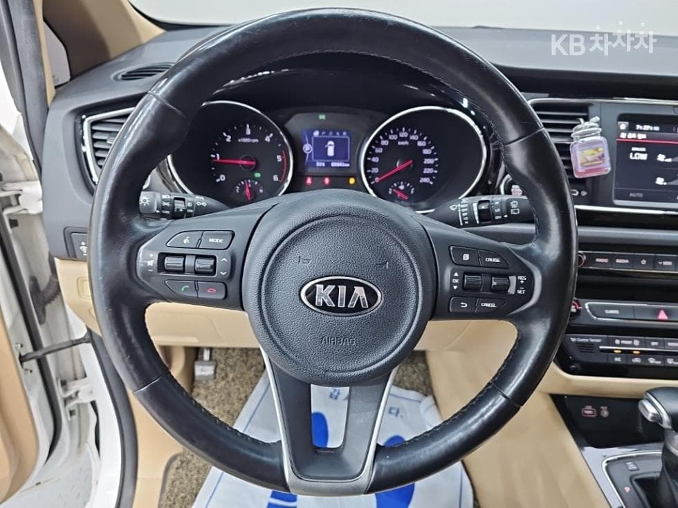 Киа All New Канивал9-местен 2.2 Дизел Престиж - 9