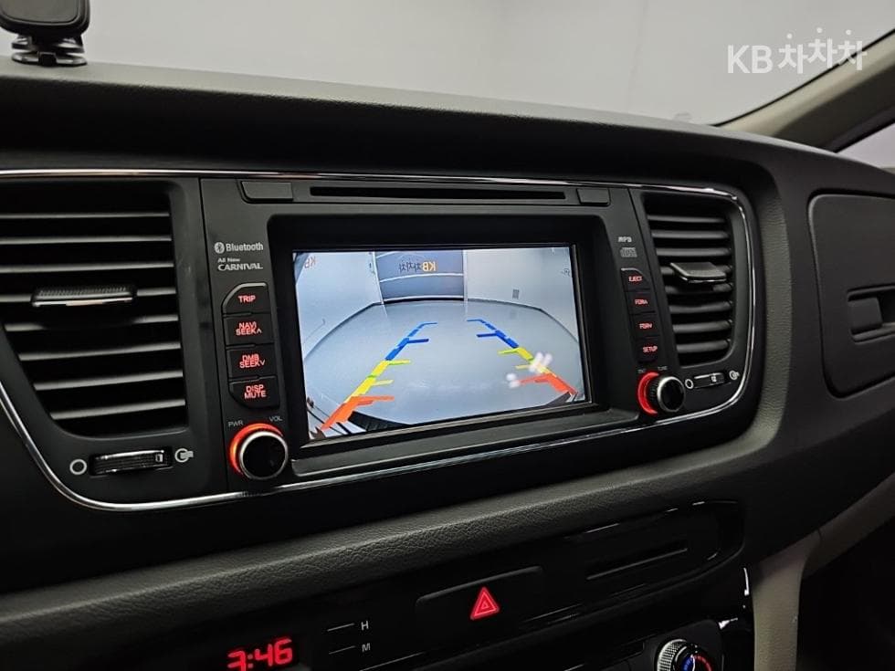 Киа All New Канивал9-местен 2.2 Дизел Лукс - 16