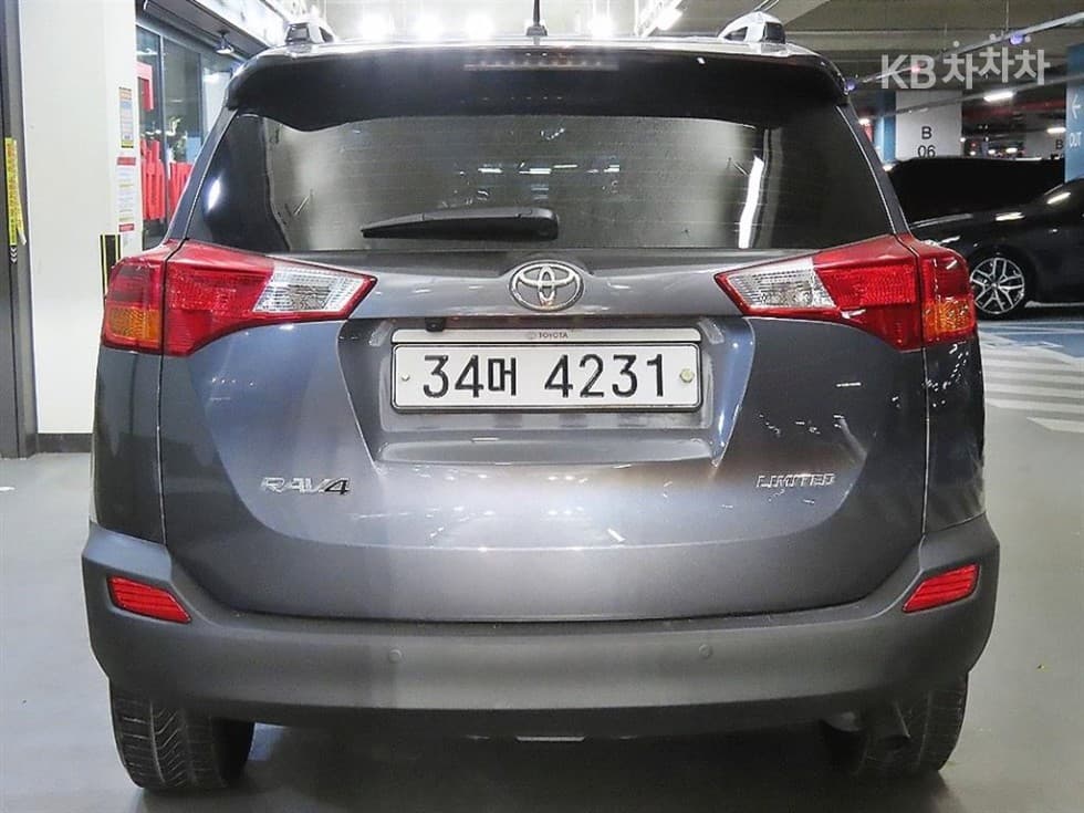Toyota RAV42.5 2WD - 5