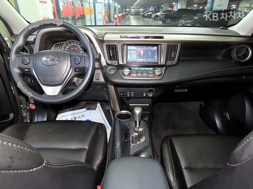 Toyota RAV42.5 2WD - 10