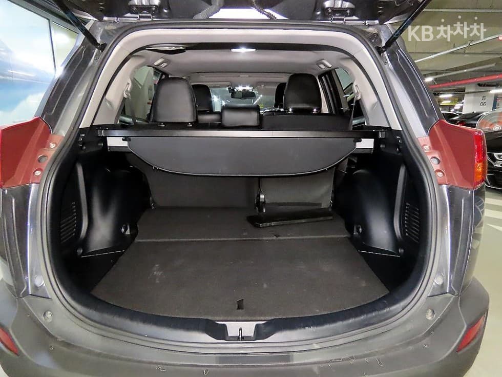 Toyota RAV42.5 2WD - 17