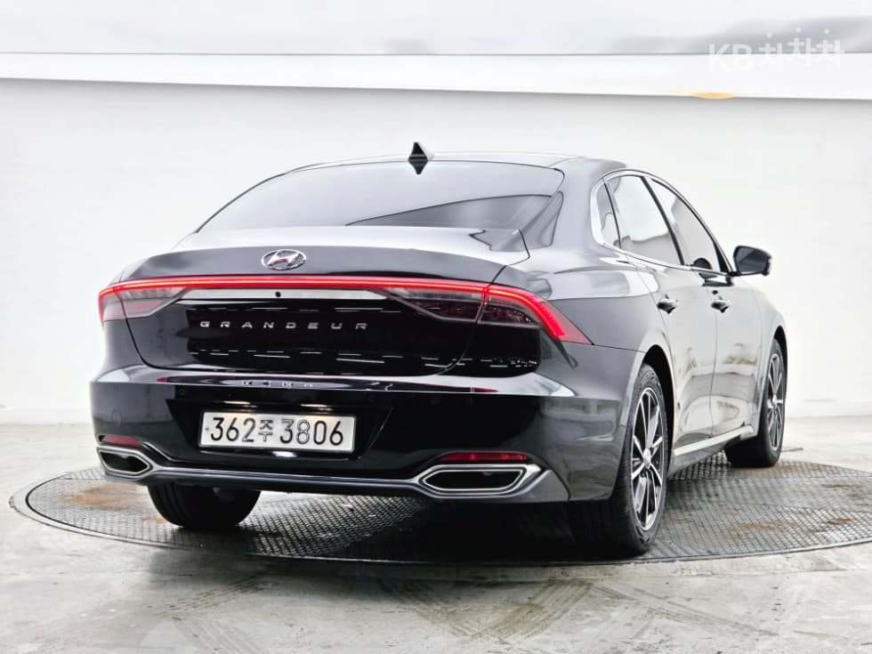 Hyundai The New (facelift) Grandeur (Azera)2.5 Exclusive - 2