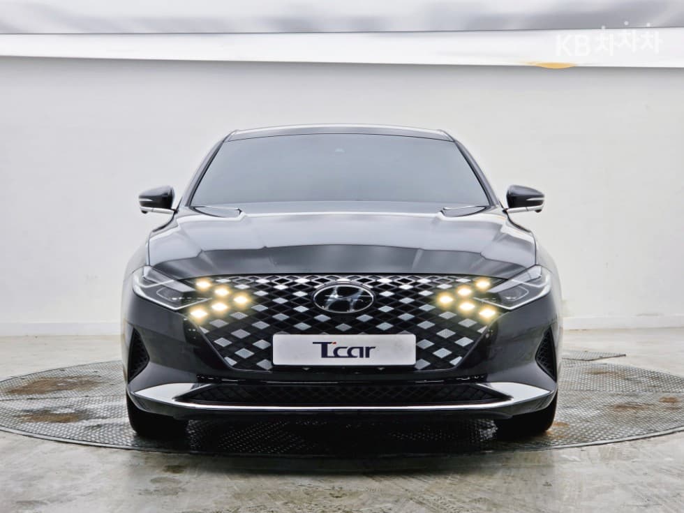 Hyundai The New (facelift) Grandeur (Azera)2.5 Exclusive - 3