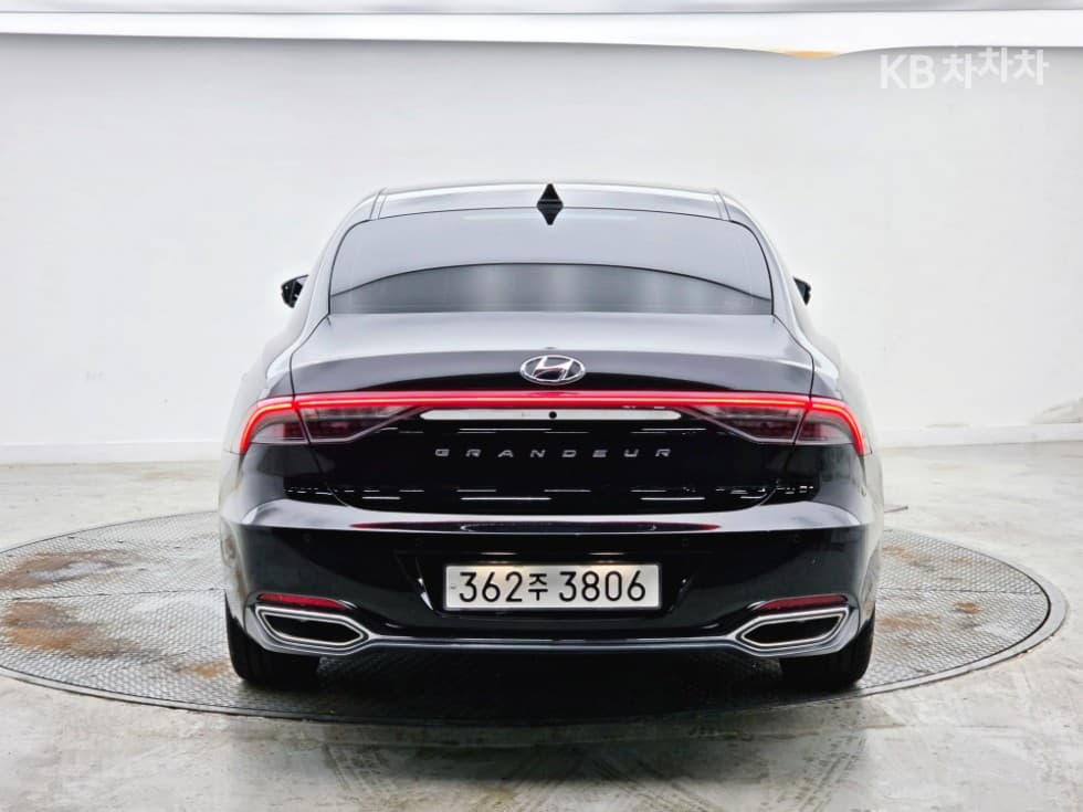 Hyundai The New (facelift) Grandeur (Azera)2.5 Exclusive - 4