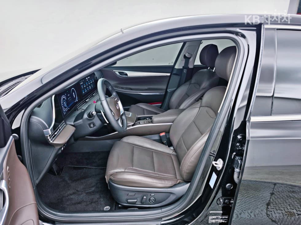 Hyundai The New (facelift) Grandeur (Azera)2.5 Exclusive - 5