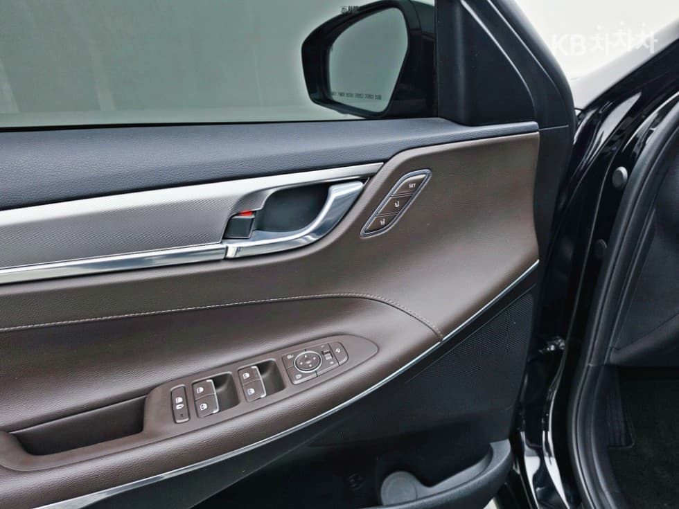 Hyundai The New (facelift) Grandeur (Azera)2.5 Exclusive - 8