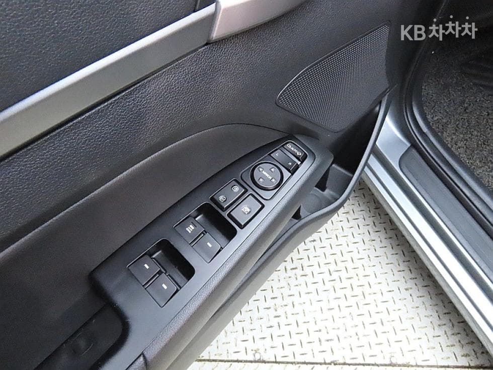 Hyundai Avante (Elantra)AD1.6 GDi Value Plus - 13