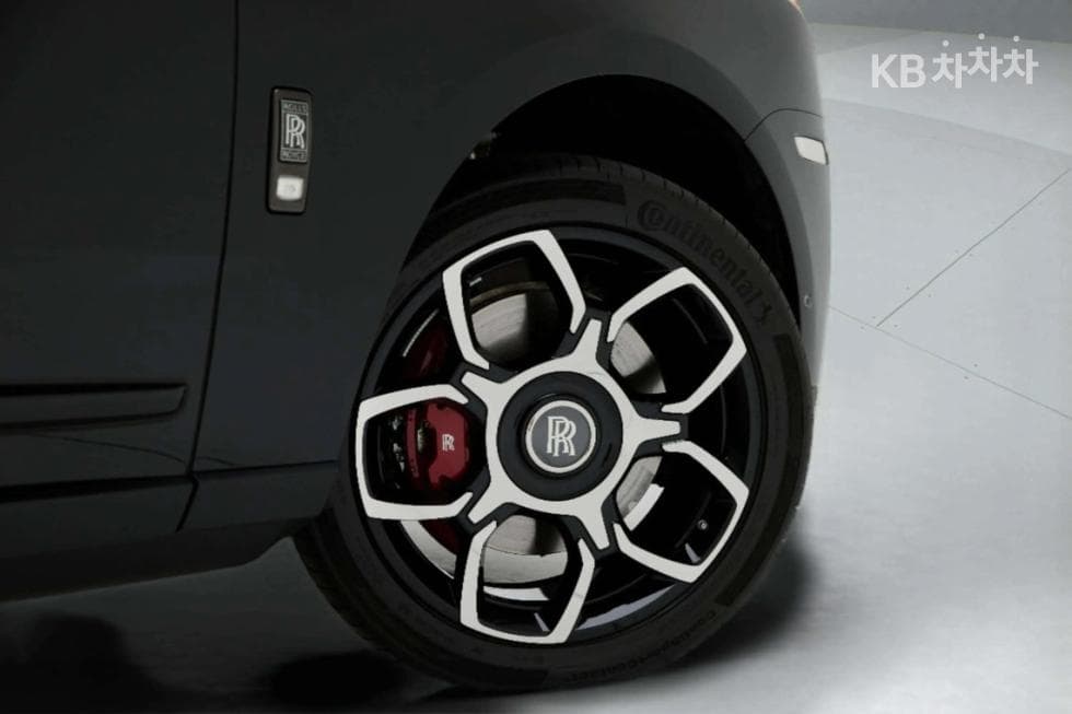 롤스로이스 컬리넌6.7 V12 Black Badge - 5
