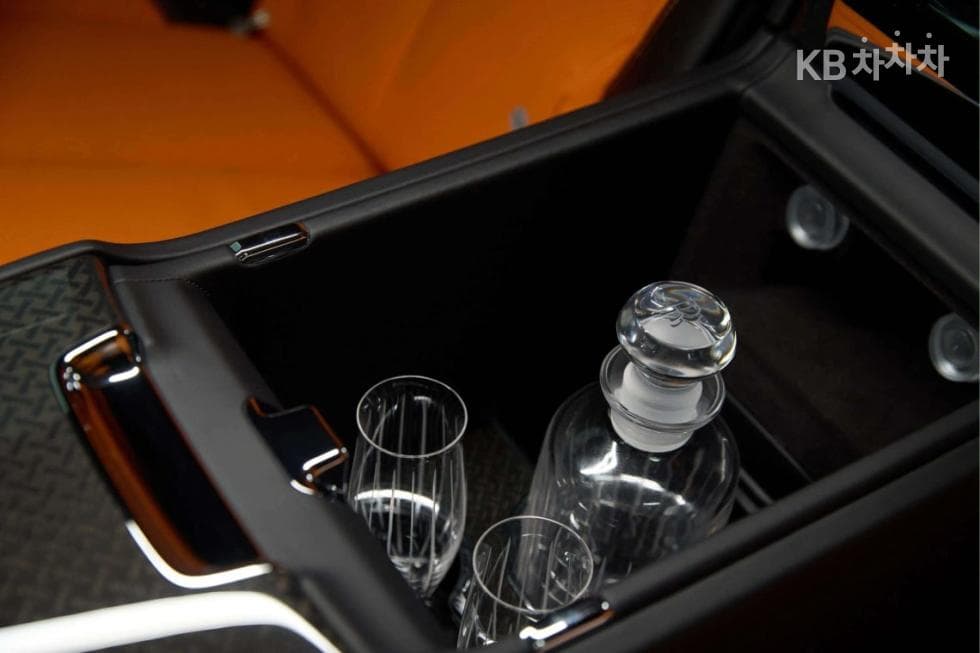 롤스로이스 컬리넌6.7 V12 Black Badge - 14