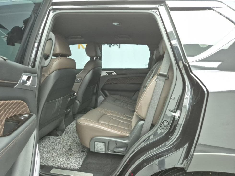 KG Mobility All New Rexton2.2 4WD Prestige - 12