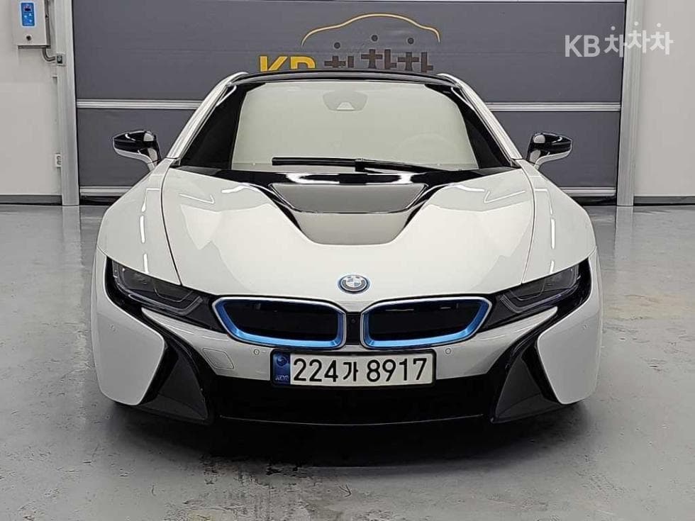 BMW i81.5 Купе Хибрид - 2