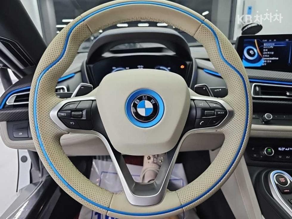 BMW i81.5 Купе Хибрид - 9