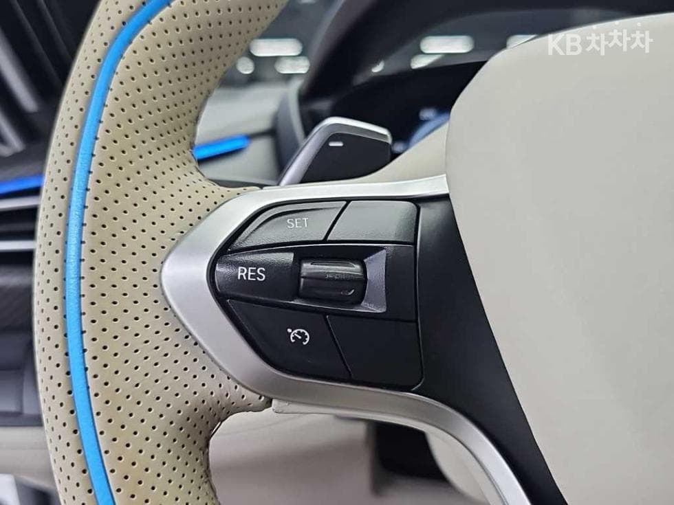 BMW i81.5 Купе Хибрид - 16