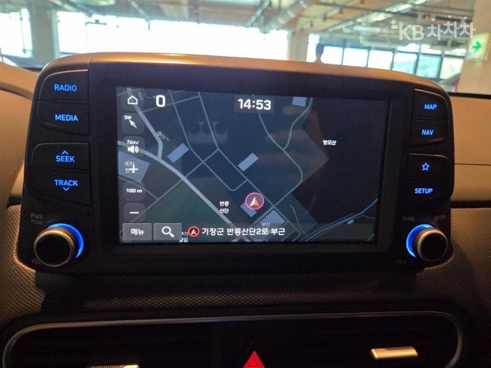 Хюндай Kona1.6 Турбо Modern 아트 - 13