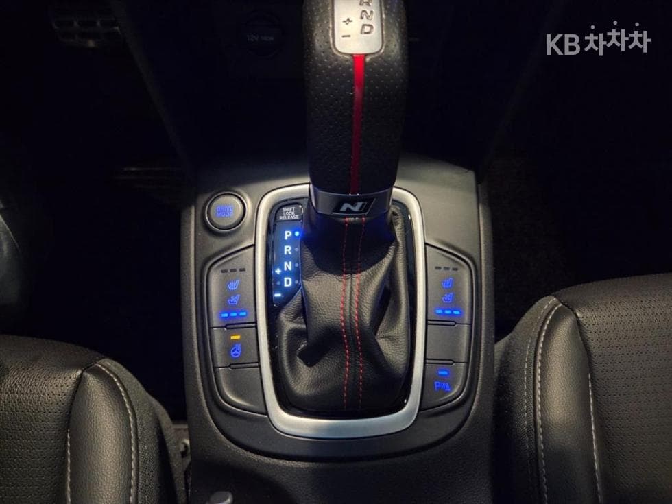 Хюндай Kona1.6 Турбо Modern 아트 - 16