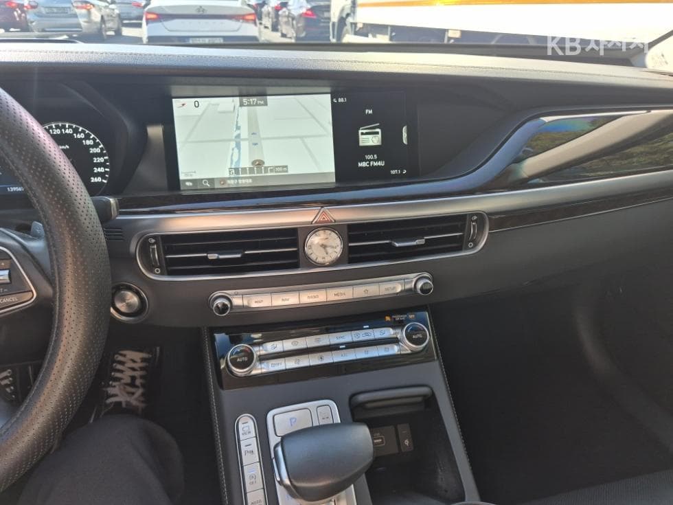 Genesis G903.8 GDi AWD Premium Luxury - 10