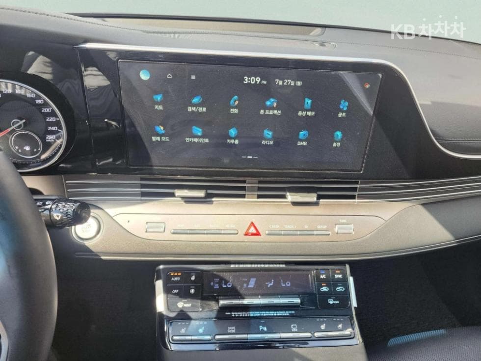 Хюндай The New (фейслифт) Grandeur (Azera)2.5 Premium 초이스 - 14