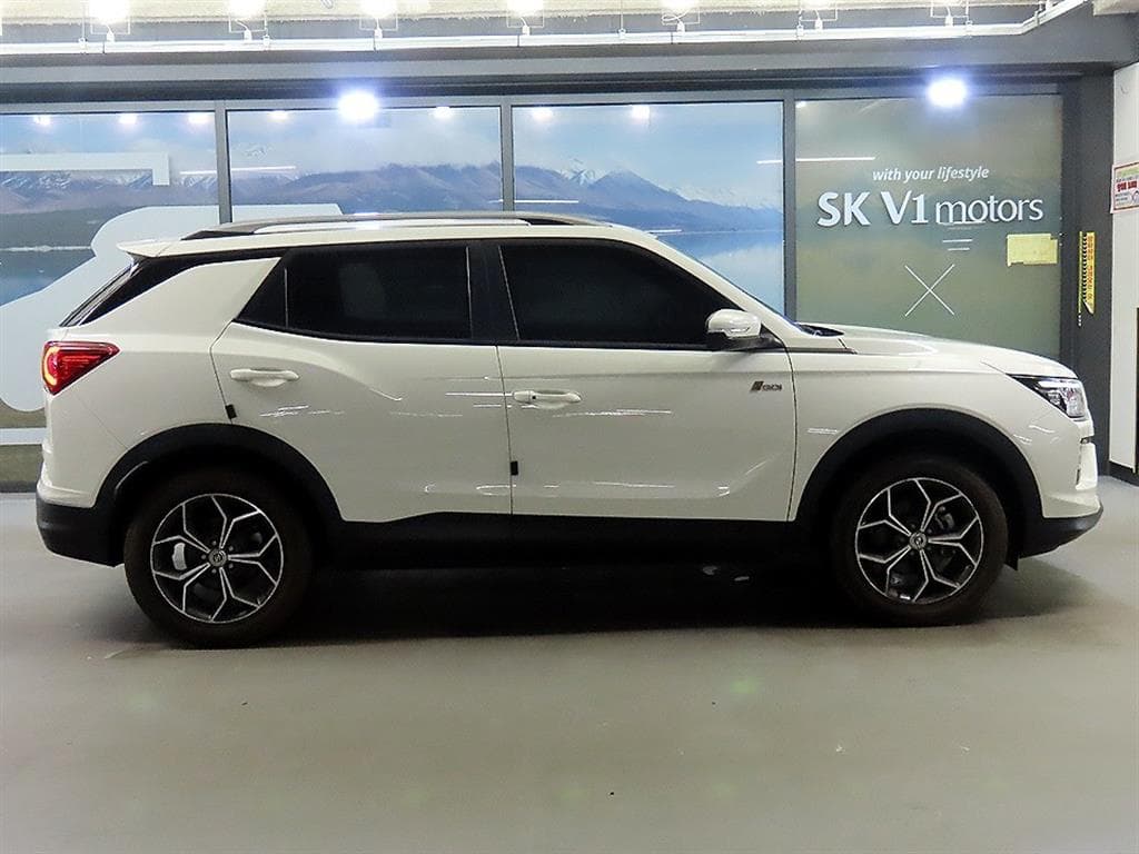 КейДжи Мобилити 뷰티플 코란도1.5 GDi Turbo 2WD C5 Plus - 3