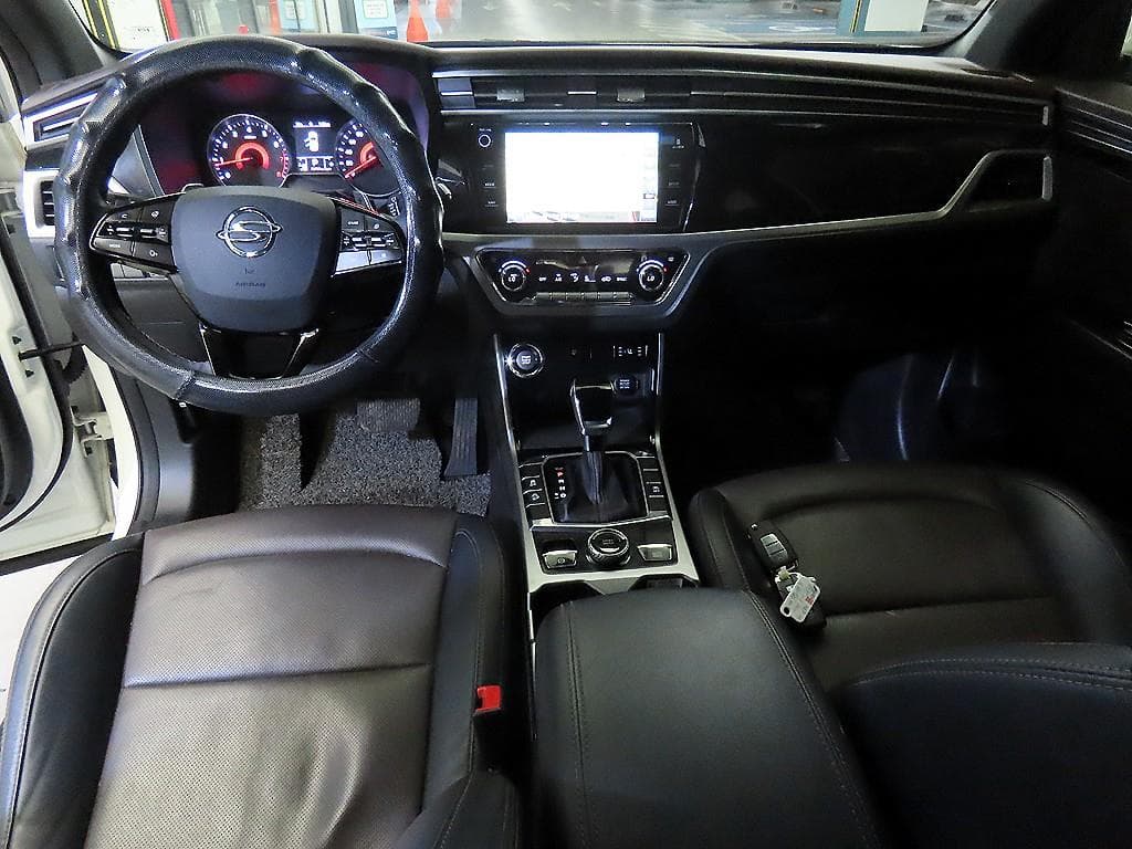 КейДжи Мобилити 뷰티플 코란도1.5 GDi Turbo 2WD C5 Plus - 10