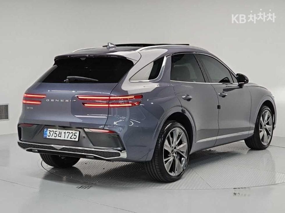 Дженезис GV70Бензин 2.5T 2WD - 4