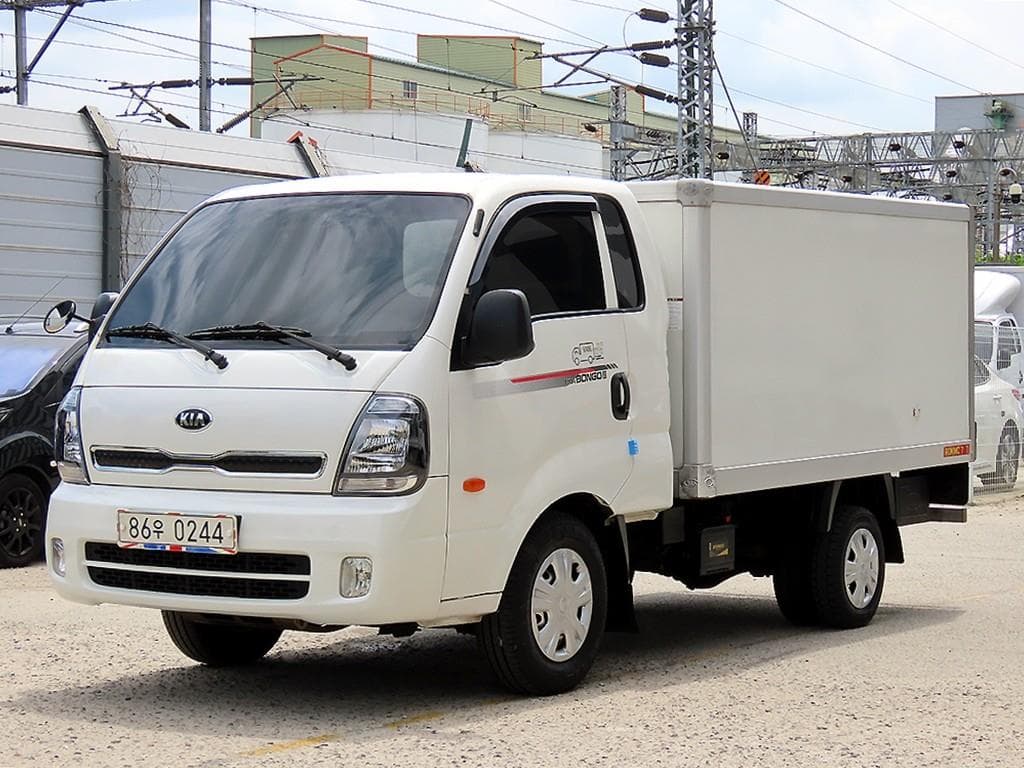 Киа The New (фейслифт) Бонго 3 (лек)Box Truck 1 тон 저상형 Королевска кабина Удължено междуосие LБазов - 2