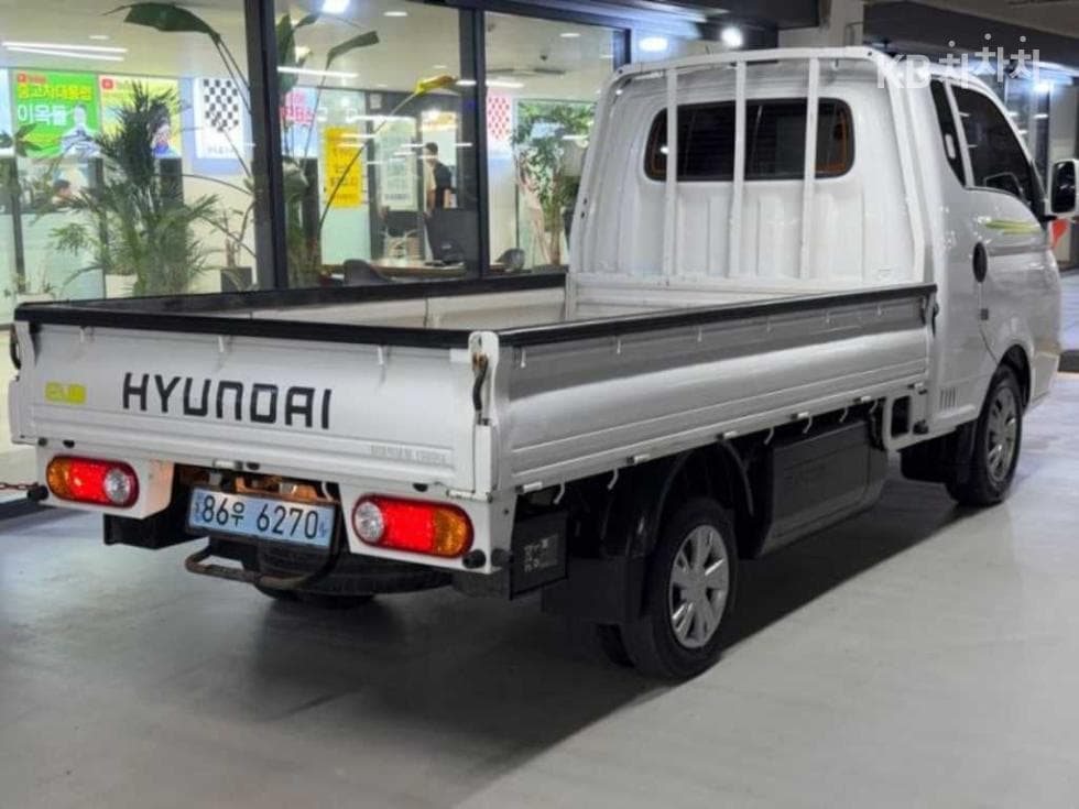 Хюндай Porter 2 일렉트릭Super Cab Удължено междуосие Premium Специал (специален признак/издание) - 4