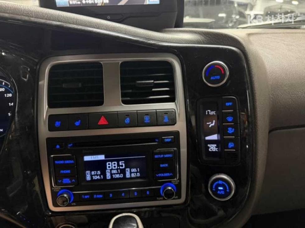 Хюндай Porter 2 일렉트릭Super Cab Удължено междуосие Premium Специал (специален признак/издание) - 11
