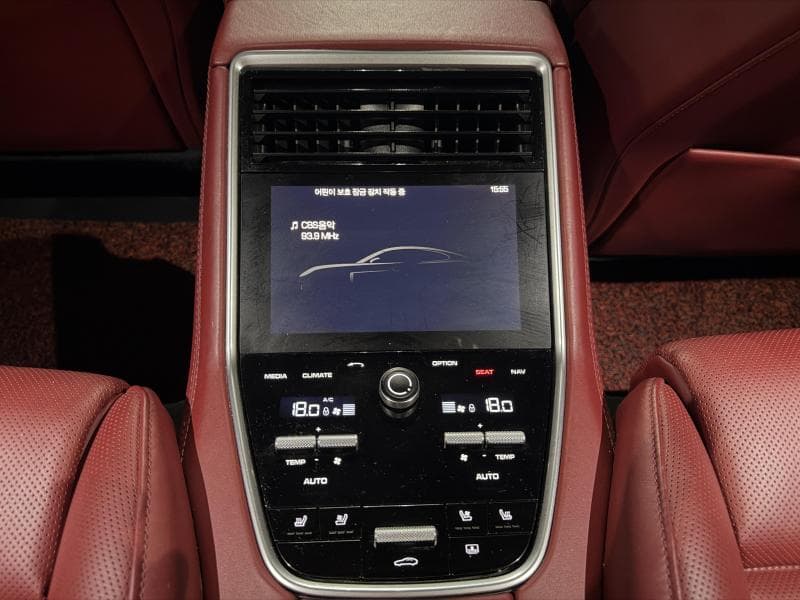 Porsche 파나메라 (971)3.0 4 Стандартен - 17
