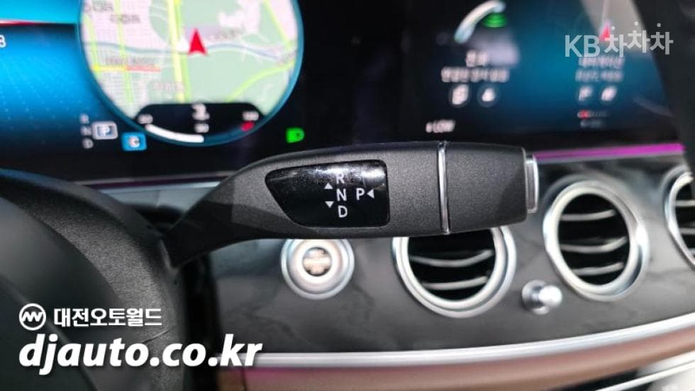 Mercedes-Benz E-Клас (W213)E250 Avantgarde - 9