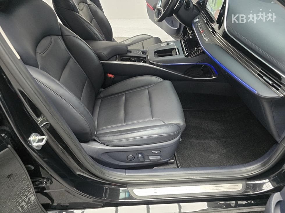 Hyundai The New (facelift) Grandeur (Azera)2.5 Exclusive - 16