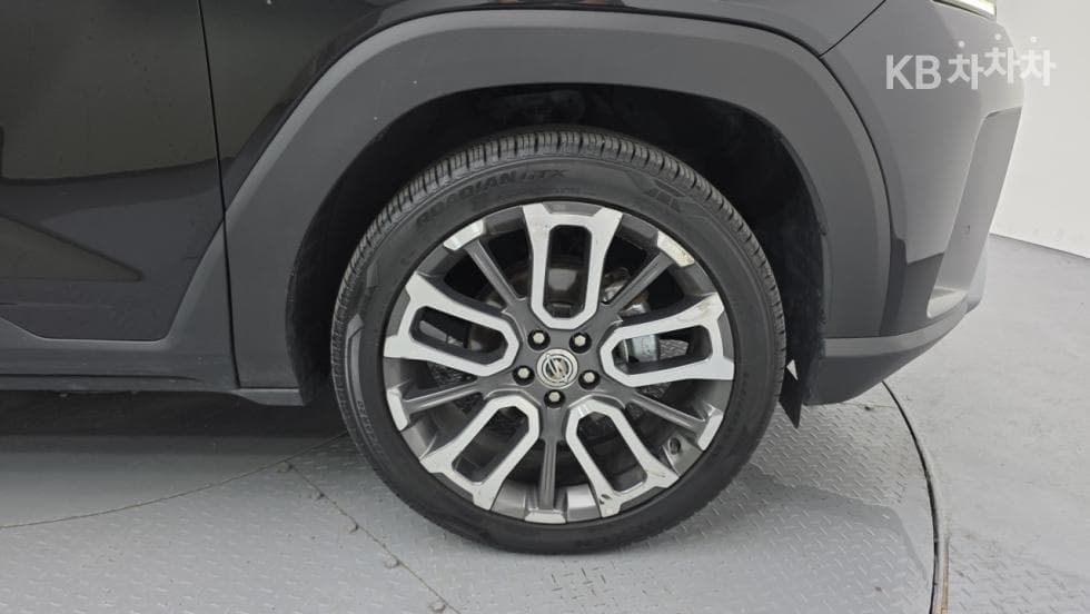 КейДжи Мобилити 토레스(J100)1.5 GDI Турбо AWD T7 - 11