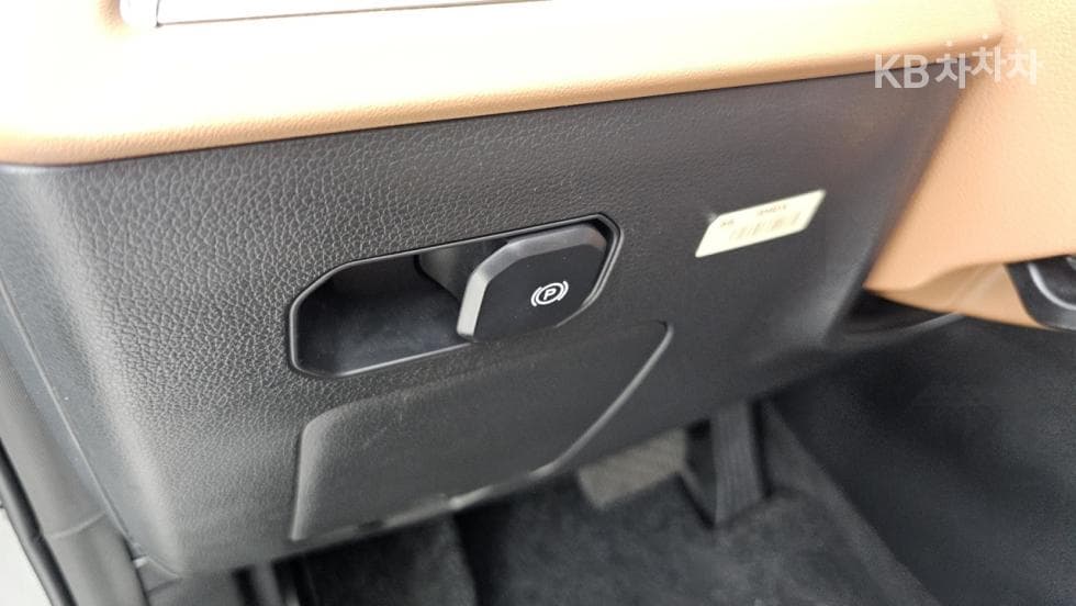 KG Mobility 토레스(J100)1.5 GDI Turbo T7 - 10