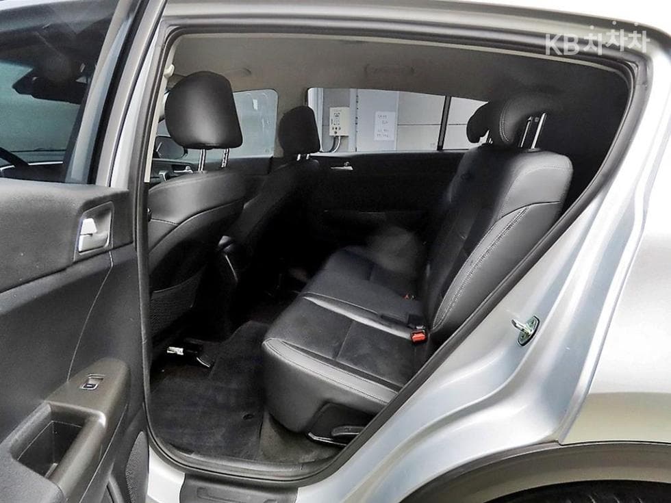 Киа Sportage 더 볼드Смарт스트림 D 1.6 Дизел 2WD Тренди - 6
