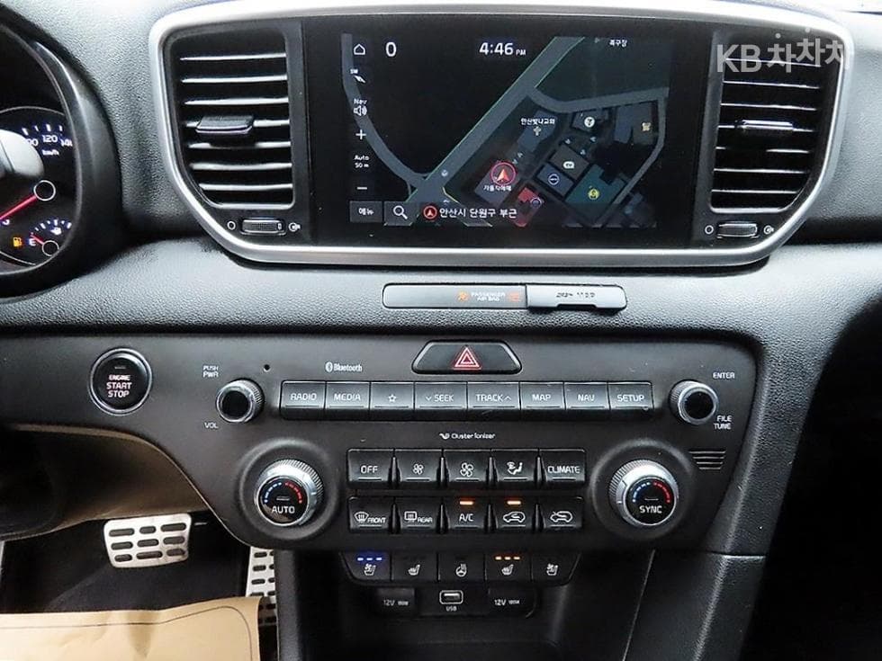 Киа Sportage 더 볼드Смарт스트림 D 1.6 Дизел 2WD Тренди - 14