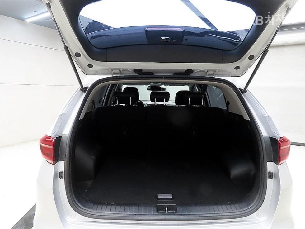 Киа Sportage 더 볼드Смарт스트림 D 1.6 Дизел 2WD Тренди - 18