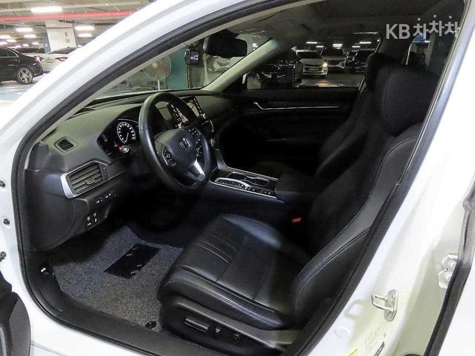 혼다 어코드 10세대Hybrid 2.0 Touring - 6