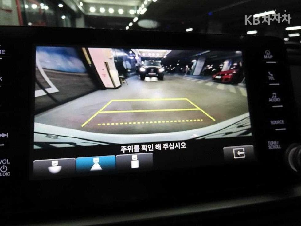 혼다 어코드 10세대Hybrid 2.0 Touring - 15
