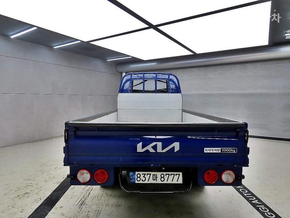 Kia The New (facelift) Bongo 3 (light truck)1 Ton King Cab Extra Long 2WD L Light - 3