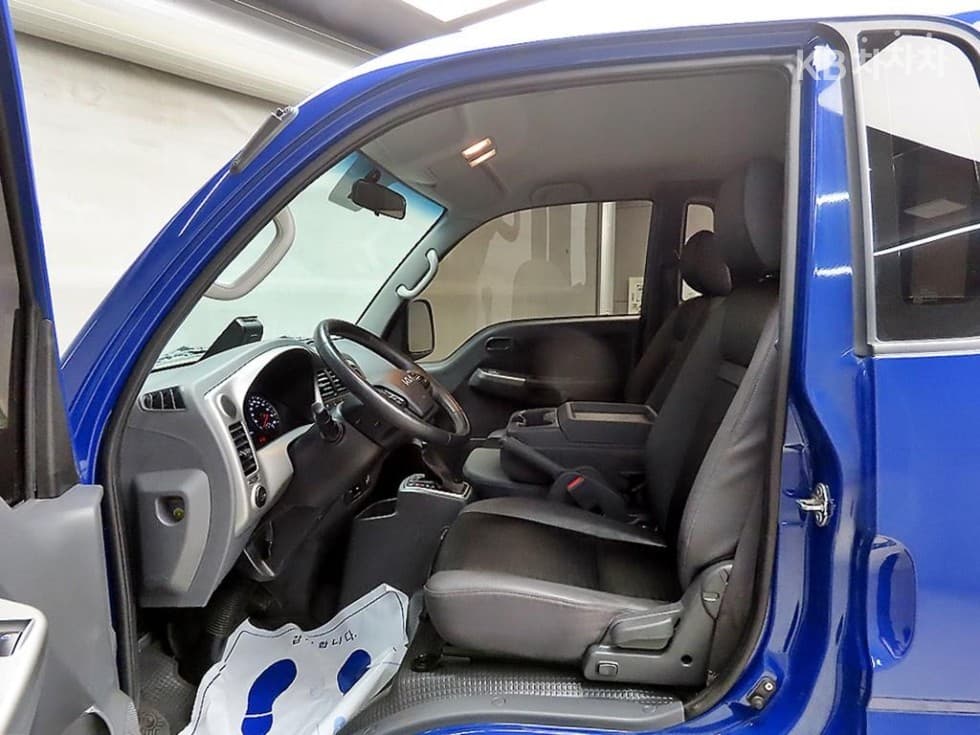 Kia The New (facelift) Bongo 3 (light truck)1 Ton King Cab Extra Long 2WD L Light - 5