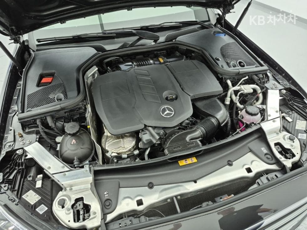 Mercedes-Benz E-Клас (W213)E220d 4MATIC Exclusive - 6