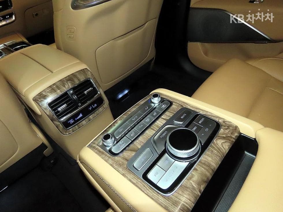 Киа 더 K93.8 GDI AWD 그랜드 플래티넘 - 15