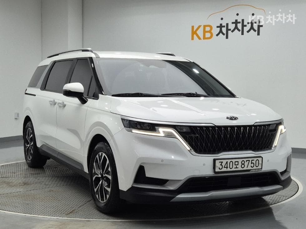 Kia Carnival 4th generationD2.2 9-seater Prestige - 4