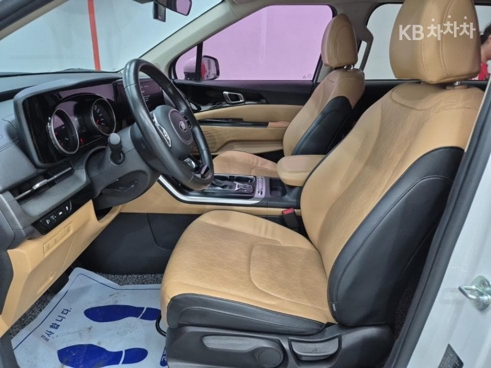 Kia Carnival 4th generationD2.2 9-seater Prestige - 11
