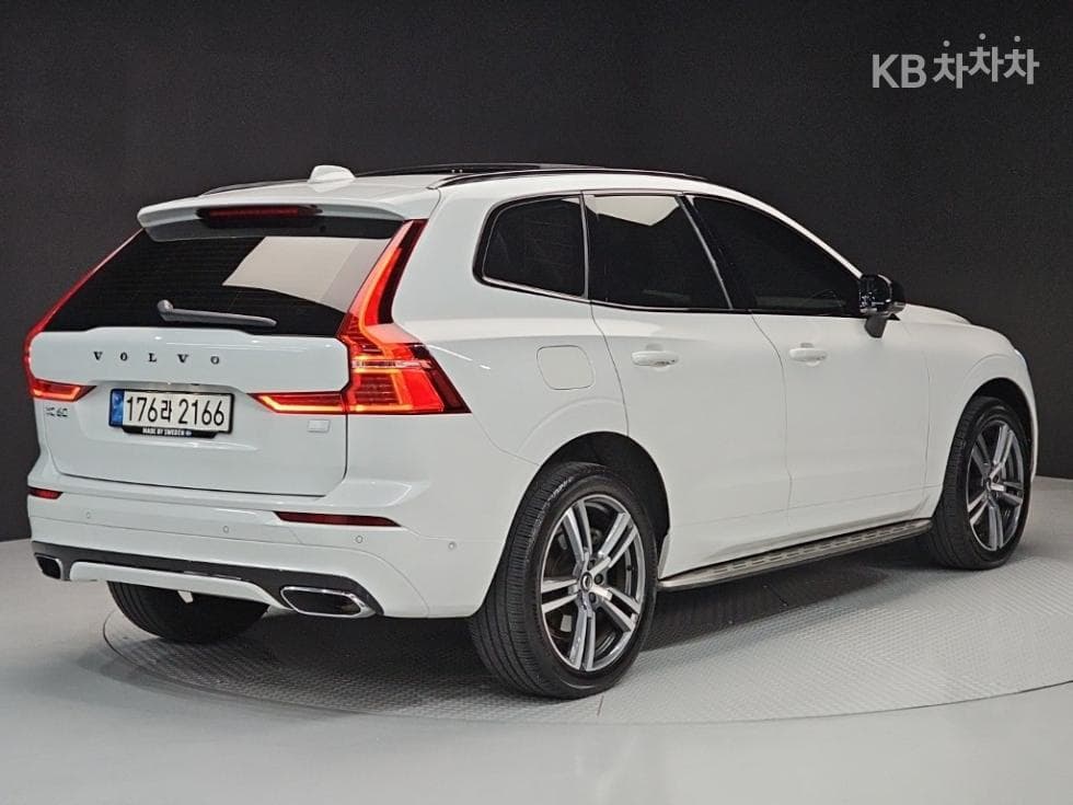 Volvo XC60 Second generationT8 Inscription - 4