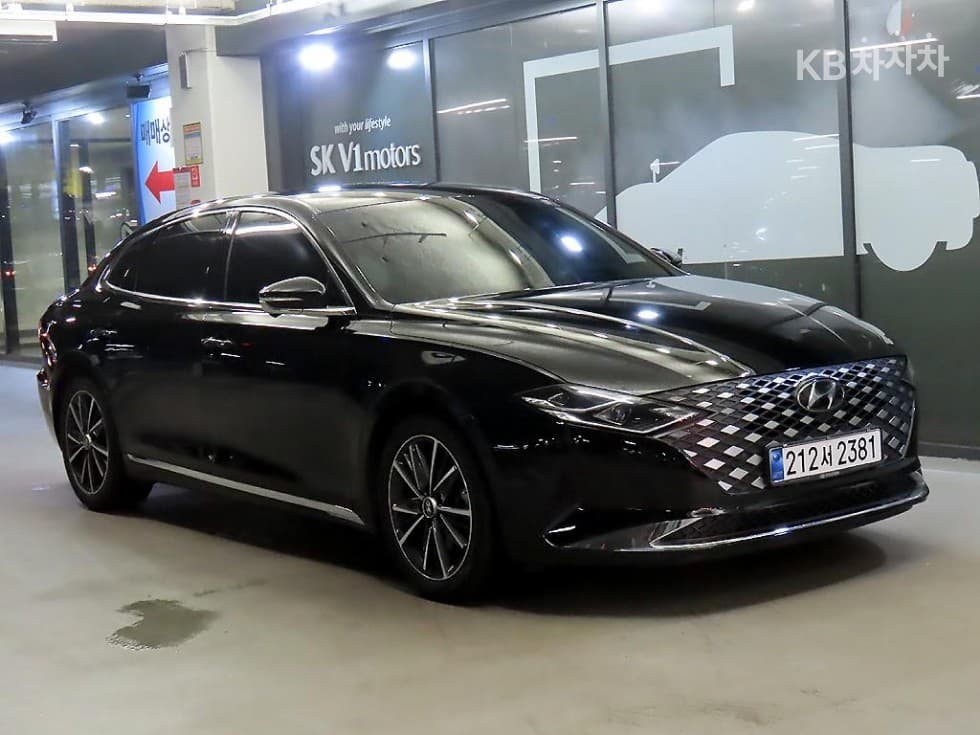 Hyundai The New (facelift) Grandeur (Azera) LPi 3.0 Rental car Exclusive - Image 1
