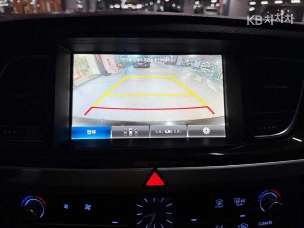 Хюндай ДженезисDHG330 Premium AWD - 11